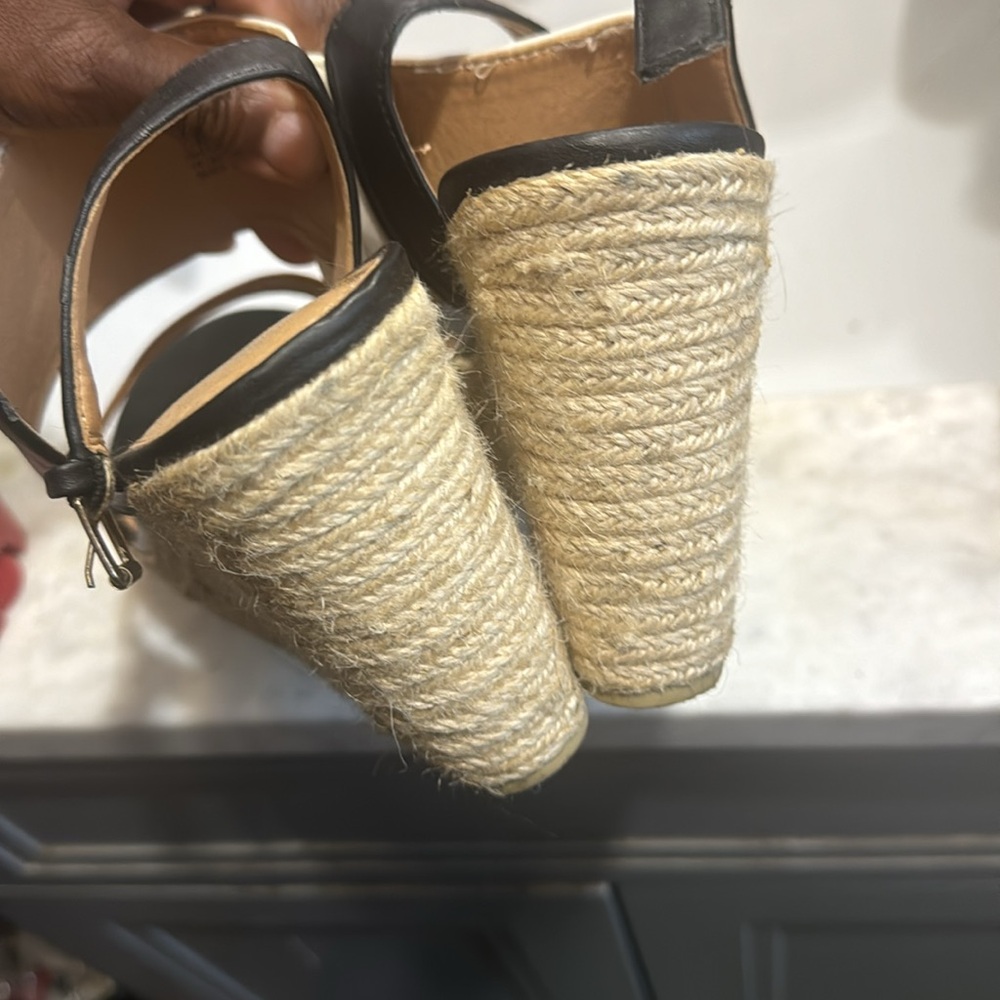 Metaphor shoes - Picture 8 of 9